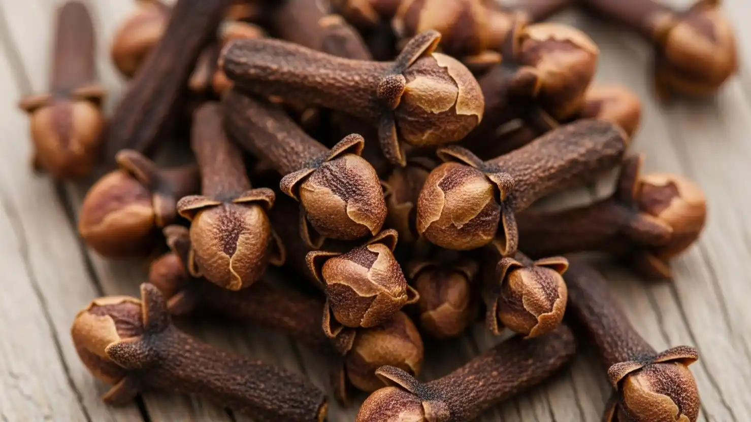 Understanding Cloves and Their Natural Warmth